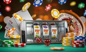 Responsible gaming notice displayed with 77ab live casino content for adults